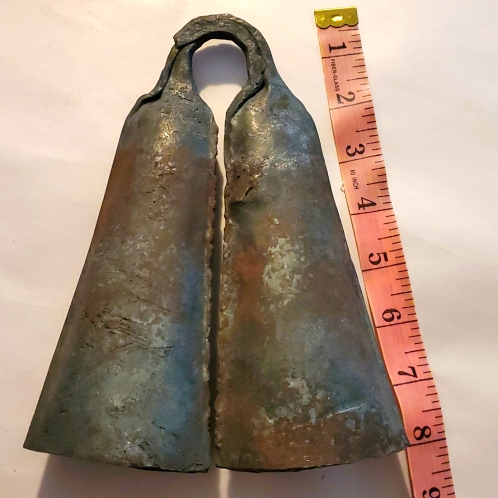 Bamileke Tribe's Kwifoyn ceremony gong Africa